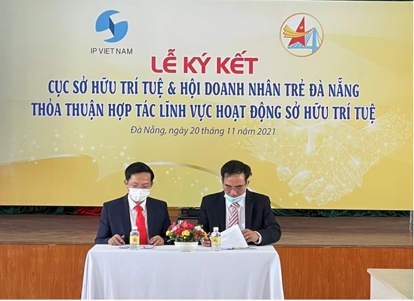 Lễ ký kết thỏa thuận hợp tác giữa Cục Sở hữu trí tuệ và Hội Doanh nhân trẻ Đà Nẵng